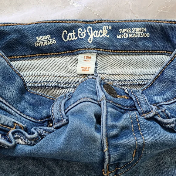 Cat & Jack Girl Denim Blue Jeans 18 Months Ruffle Detail Preppy Light Wash - Picture 4 of 8